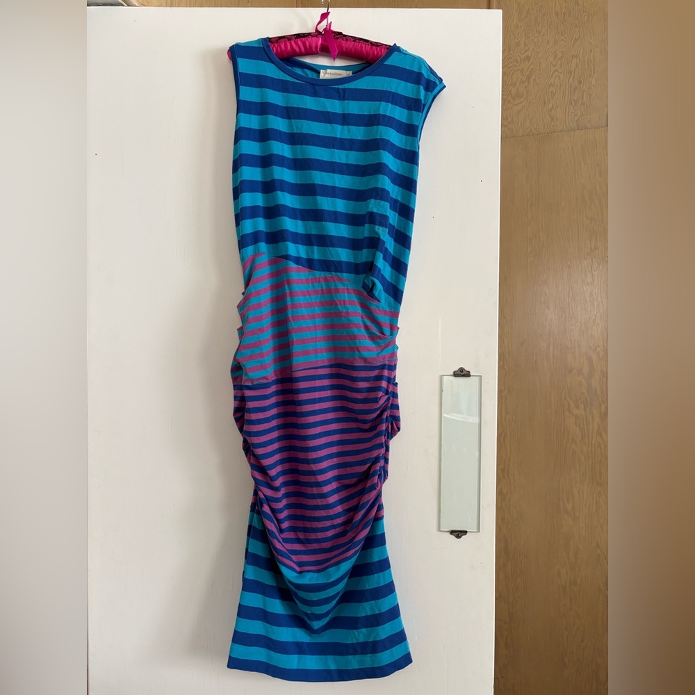 Stretch fitted ruched multicoloured dress
Rayon spandex
